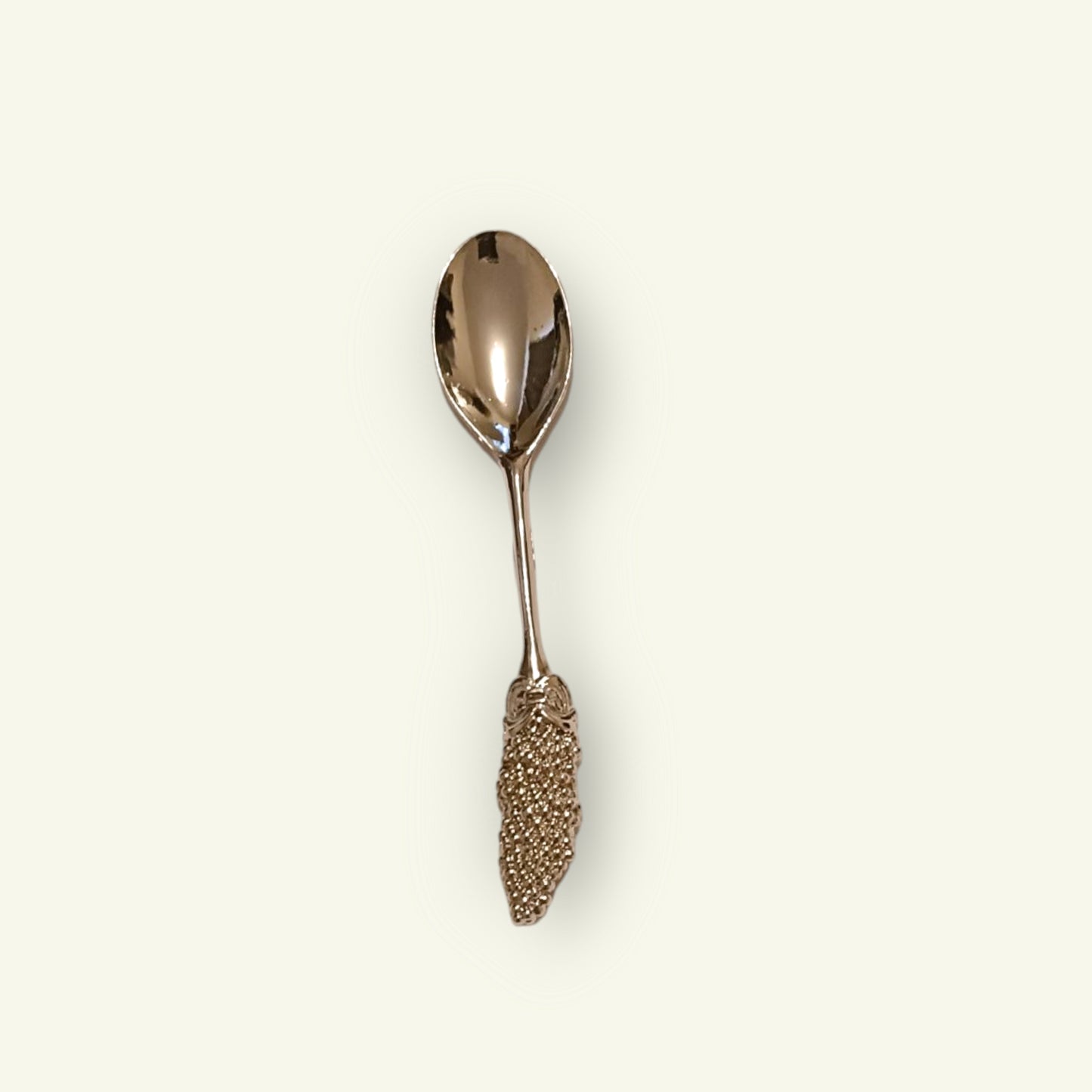 Detailed spoons